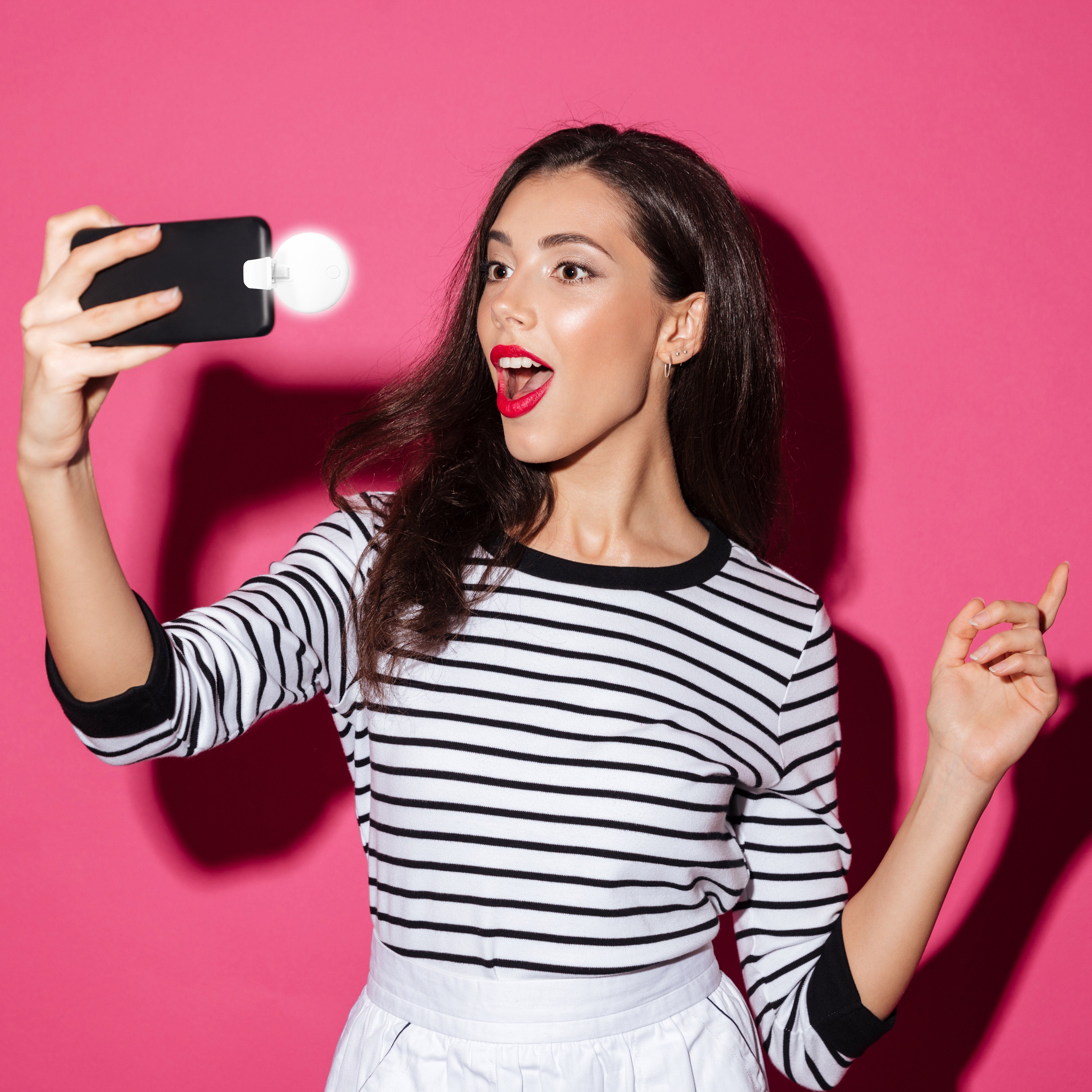 Juice Social 'Out Out' Mini Clip-On Selfie Light